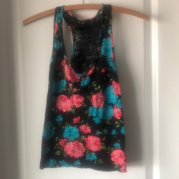 Floral & lace flowy crop tank size S - Picture 1 of 3